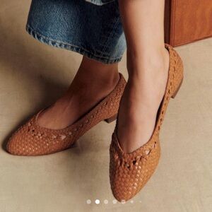 Sezane Anya Low Ballerinas - like new!!